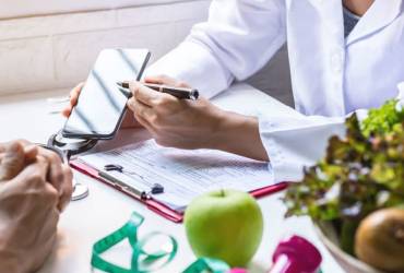 What Is a Health and Wellness Coach? Everything You Need to Know